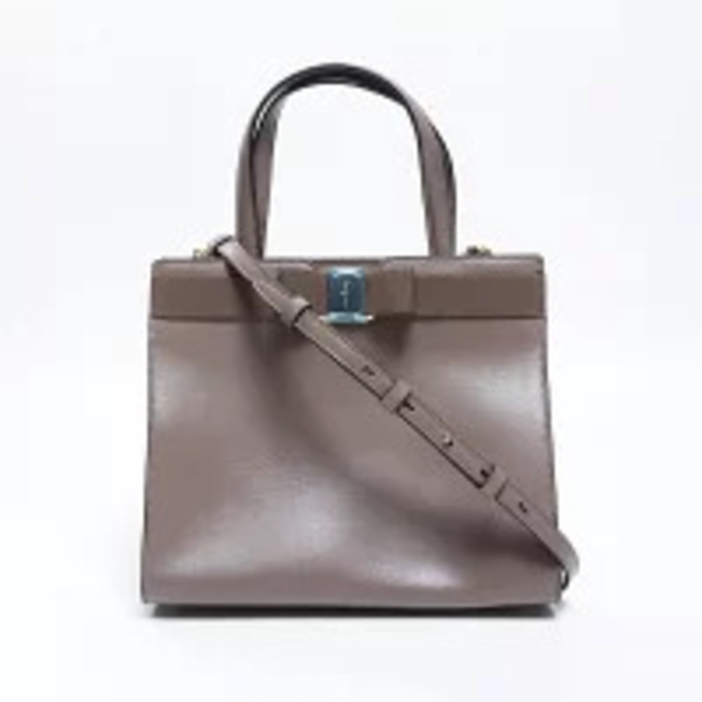 Salvatore Ferragamo handbag brown Vara